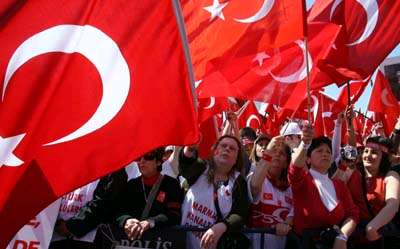 土耳其爆发数十万人大游行抗议总统选举(组图