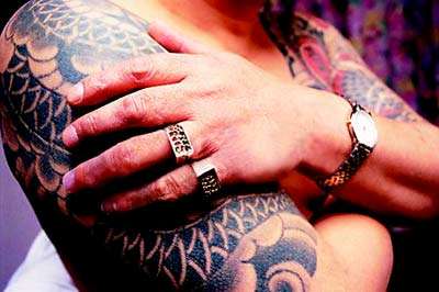 日本黑帮充当政界打手 人多势众警方无奈(组图