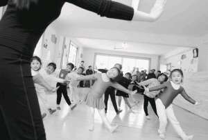 英语舞蹈钢琴写作-唉,妈妈要我学特长!