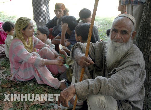 印控克什米尔最大军火库起火43人死伤