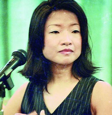 四川电台女主播车祸死亡 曾与经济诈骗犯私奔