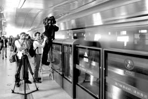 北京地铁五号线试运营 列车时刻表首次发布