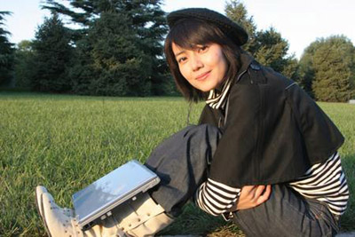 大学男生恶搞<em>美女广告</em>