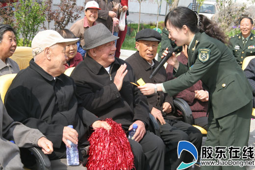 警备区老干部喜迎奥运(图-奥运,活动,警备区,干部-烟台体育网