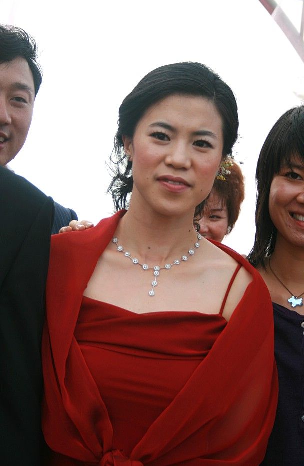  王楠 浪漫大婚碧海见证 灿烂笑容感染全场(视频