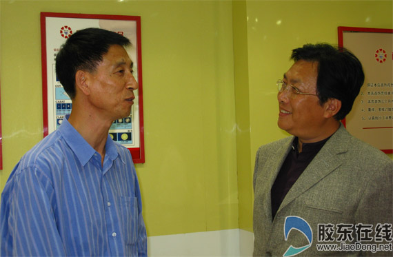 <em>唐国强</em>逛街,竟不识才<em>女</em>尚雯婕(图)-<em>唐国强</em>,真优