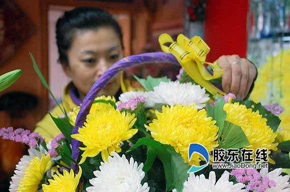 寒衣节前菊花销量大增