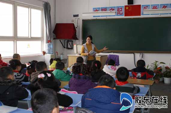 探访开学第一天:新学期师生可在网上互动(图) 