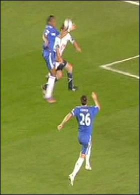 魔兽特里手球裁判无视 英超冠军真内定切尔西