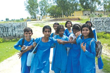 印度独生女享受免费教育到读研(图) 烟台教育网