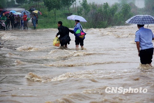 江西出现50年来最大冰雹 69万人受灾损失3亿