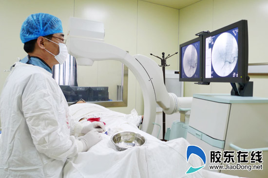 传染病医院实施烟台首例脐带间质干细胞移植术