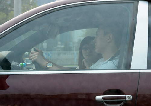 48小时偷拍视频或是重磅炸弹 巨大陷阱正待马