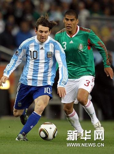 梅西有望7月来华看世博 穿利物浦球衣赢足球 