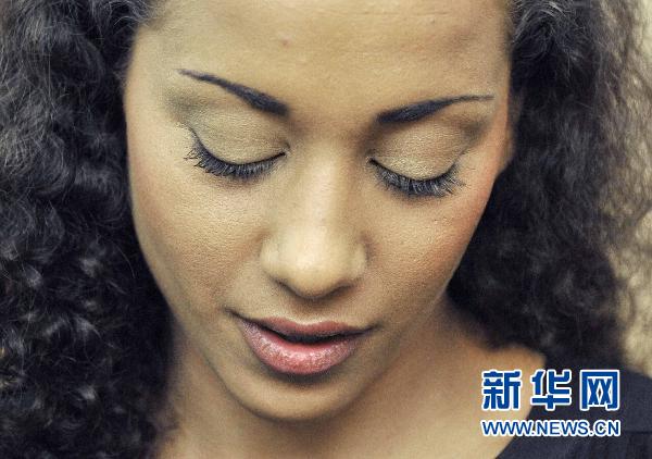 德国女歌手涉嫌传播艾滋病受审(组图) 国际新闻