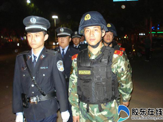 武装联勤巡逻保平安