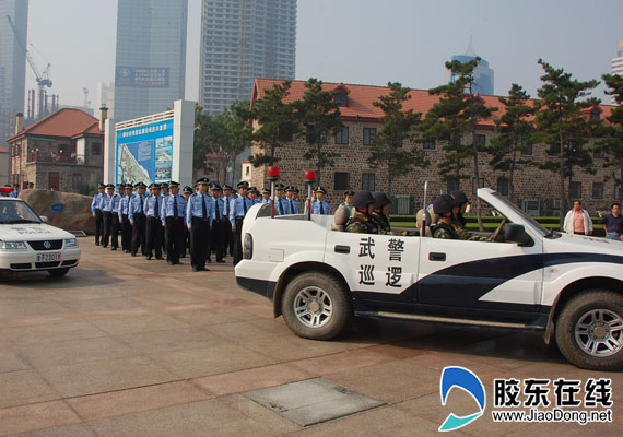 警车出动