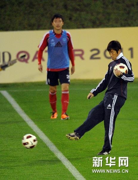 国足多哈备战亚洲杯[组图] 体育新闻 烟台新闻网