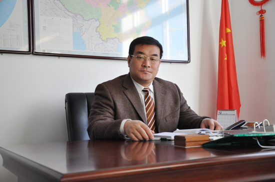 烟台五中校长于永渠向网友拜年送祝福