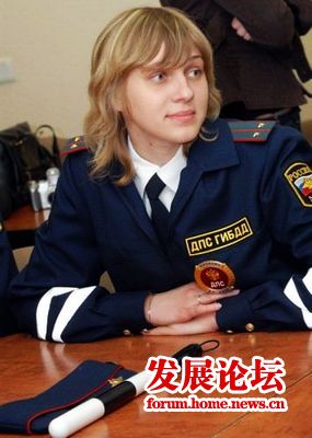 美丽动人 俄罗斯<em>美女交警</em>曾风光一时(组图) 世