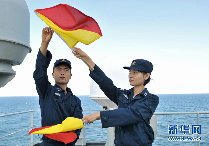 海军护航编队中的女兵班(组图)