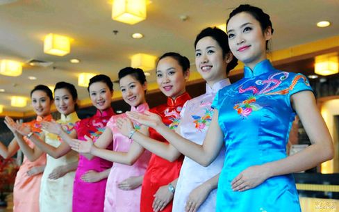 <em>国航空姐</em>旗袍秀 透出浓浓中国韵(组图) 国内要