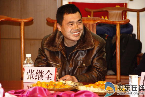 文明城市与我同行 烟台各界学习好人张国顺 胶