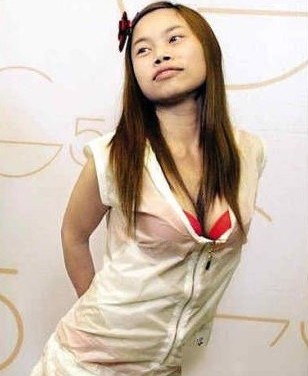 凤姐向80后求婚帝公开求婚 称是天生一对(图)