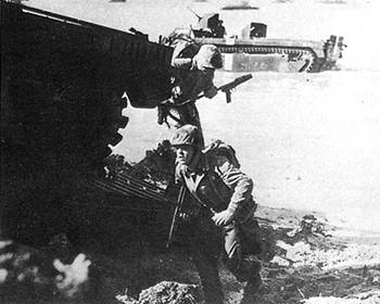 1945年4月1日美军登陆日本冲绳岛 历史今天 烟