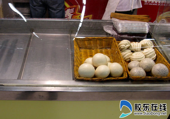 一个馒头引发的杯具 染色馒头事件波及烟台市