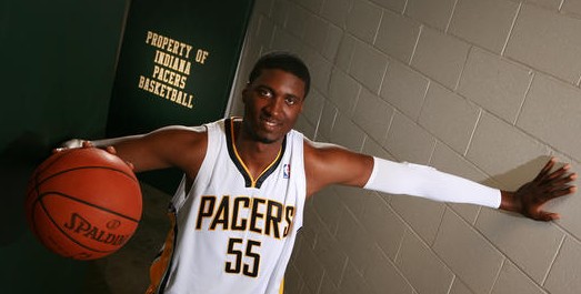 步行者中锋希望续约 希伯特:停摆会考虑来CBA