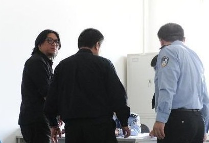 高晓松醉驾被拘 网友恶搞《酒桌的你》(视频)