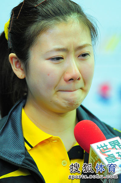 独家图回放福原爱四次落泪 谁能不爱瓷娃娃