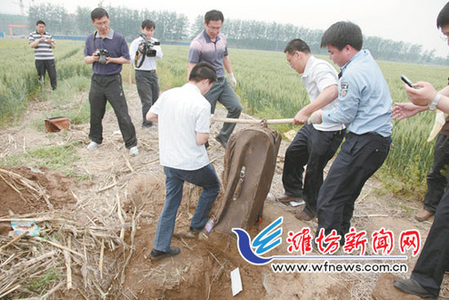 <em>坐台小姐</em>引诱<em>杀</em>莱州小老板,出门别露富!-百姓杂