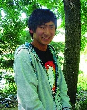 韩国中考生考试第一天感觉作文写得不错(图) 科