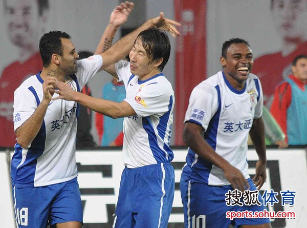 鲁能攻陷中超最魔鬼主场 辽足告负痛失百万奖