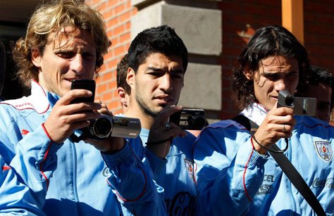 特评:乌拉圭<em>三叉戟</em>之困 靠啥挑战阿根廷巴西 体