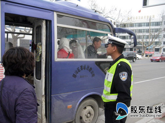 福山区筑牢交通安全网 保障秋冬出行安全(图)