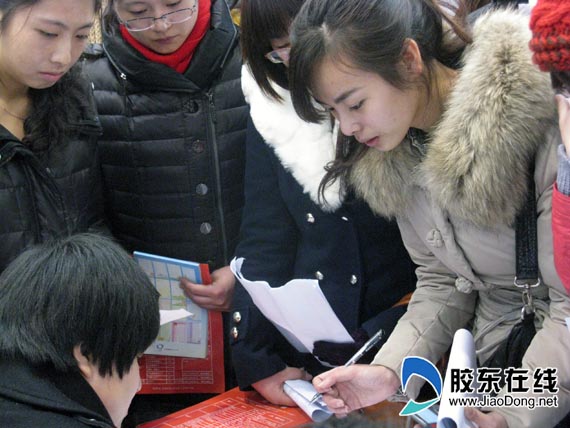 节后招工不再难 烟台企业涨薪普工月挣四千(图