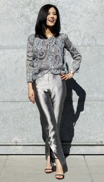 幻灯:斯内德高圆圆同观T台走秀 二人亲密合影