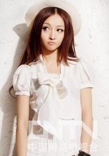 气质非凡的美女图片 11288952_996600.jpg