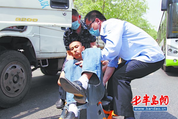 身患糖尿病逞强开车 司机突昏迷引发五连撞 青