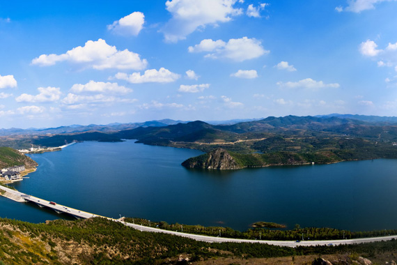 长春湖带动栖霞旅游业