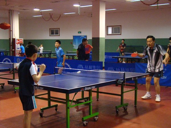 山东省乒乓球学校迎中国铝业集团来校集训