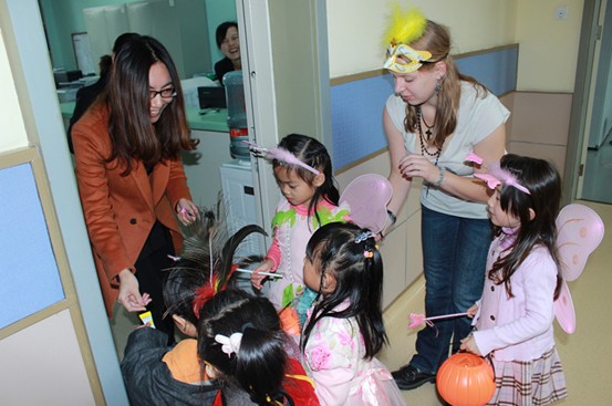 烟台耀华国际学校牛仔日和万圣节活动