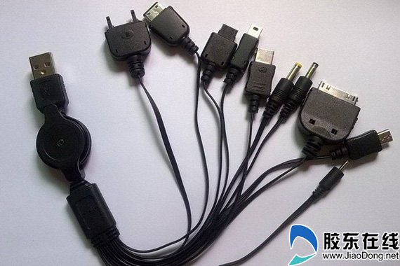 望海派出所推出手机加油站等便民新举措