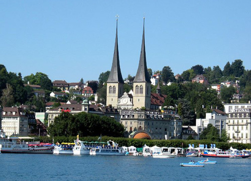 瑞士琉森小镇 大仲马笔下明珠之城