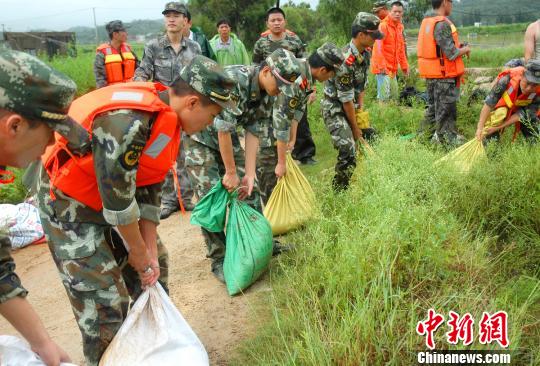 漳州市漳浦县人口多少_漳州漳浦一货车高速上自燃 车头被大火烧毁 图(3)