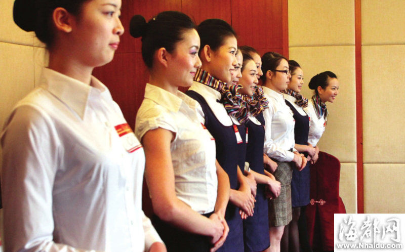 <em>国内</em>头等舱<em>空姐收入</em>曝光 月薪竟然有这么多_胶