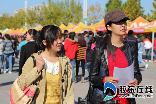 山东商务职业学院举办大型双选会 驻烟高校首
